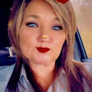 Meet your Posher, Kelli